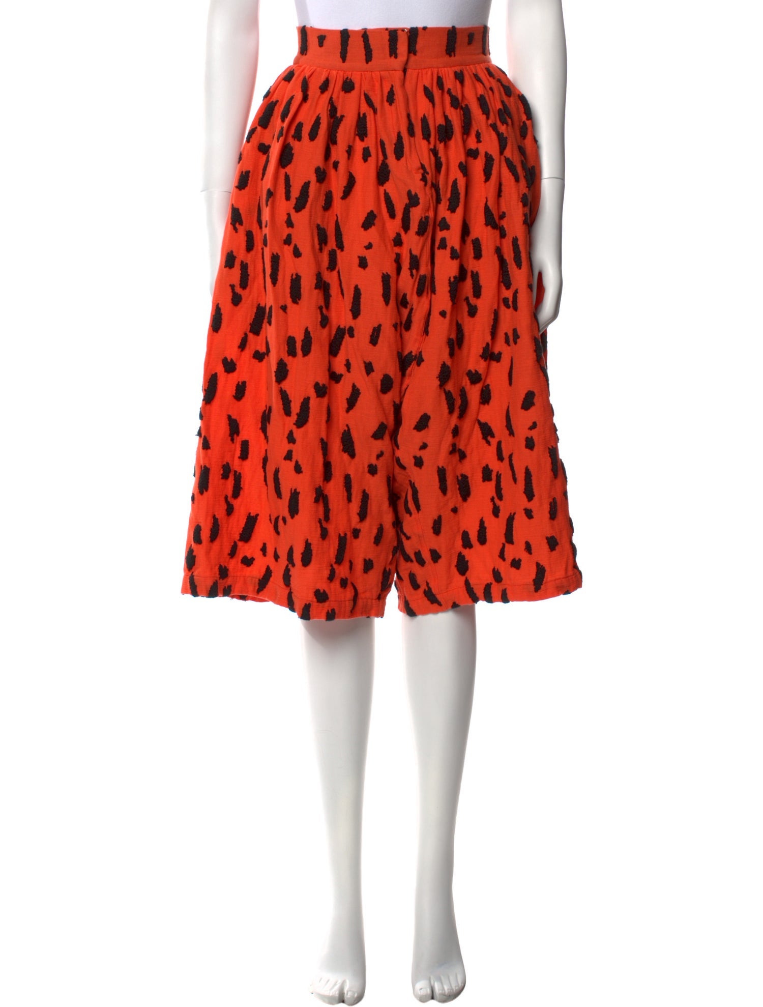 Anntian Animal Print Knee-Length Shorts