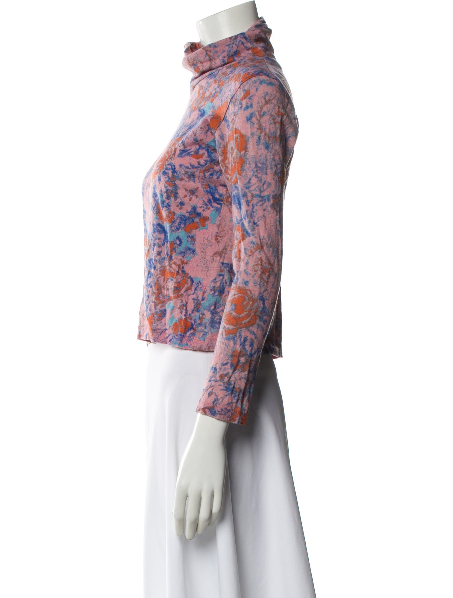 Anntian Floral Print Turtleneck Top