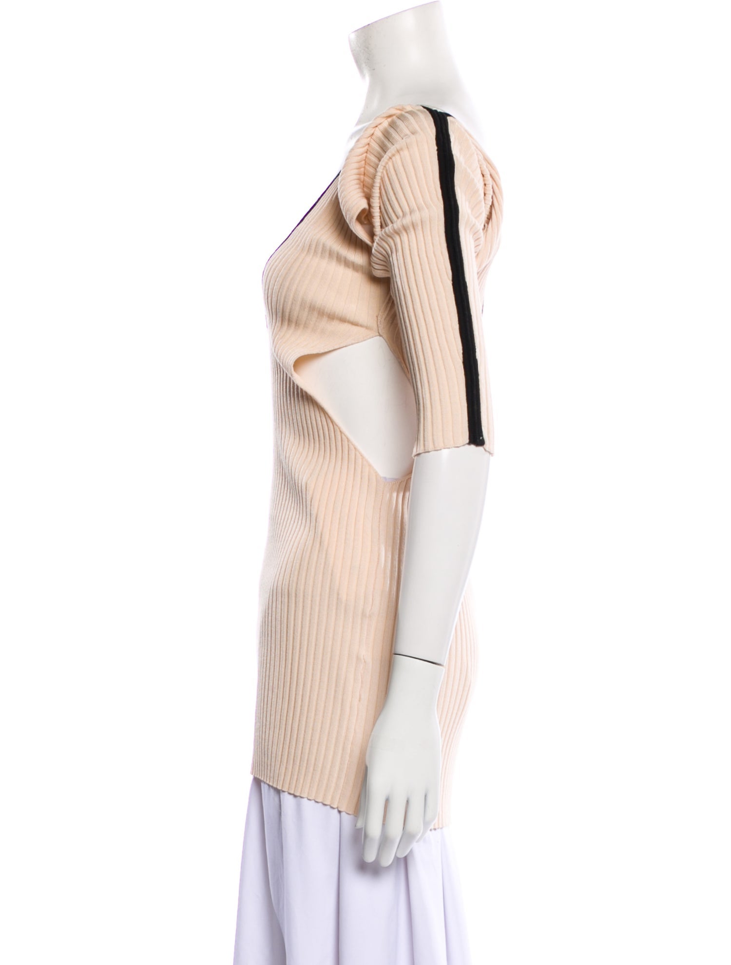 Wynn Hamlyn Plunge Neckline Three-Quarter Sleeve Top