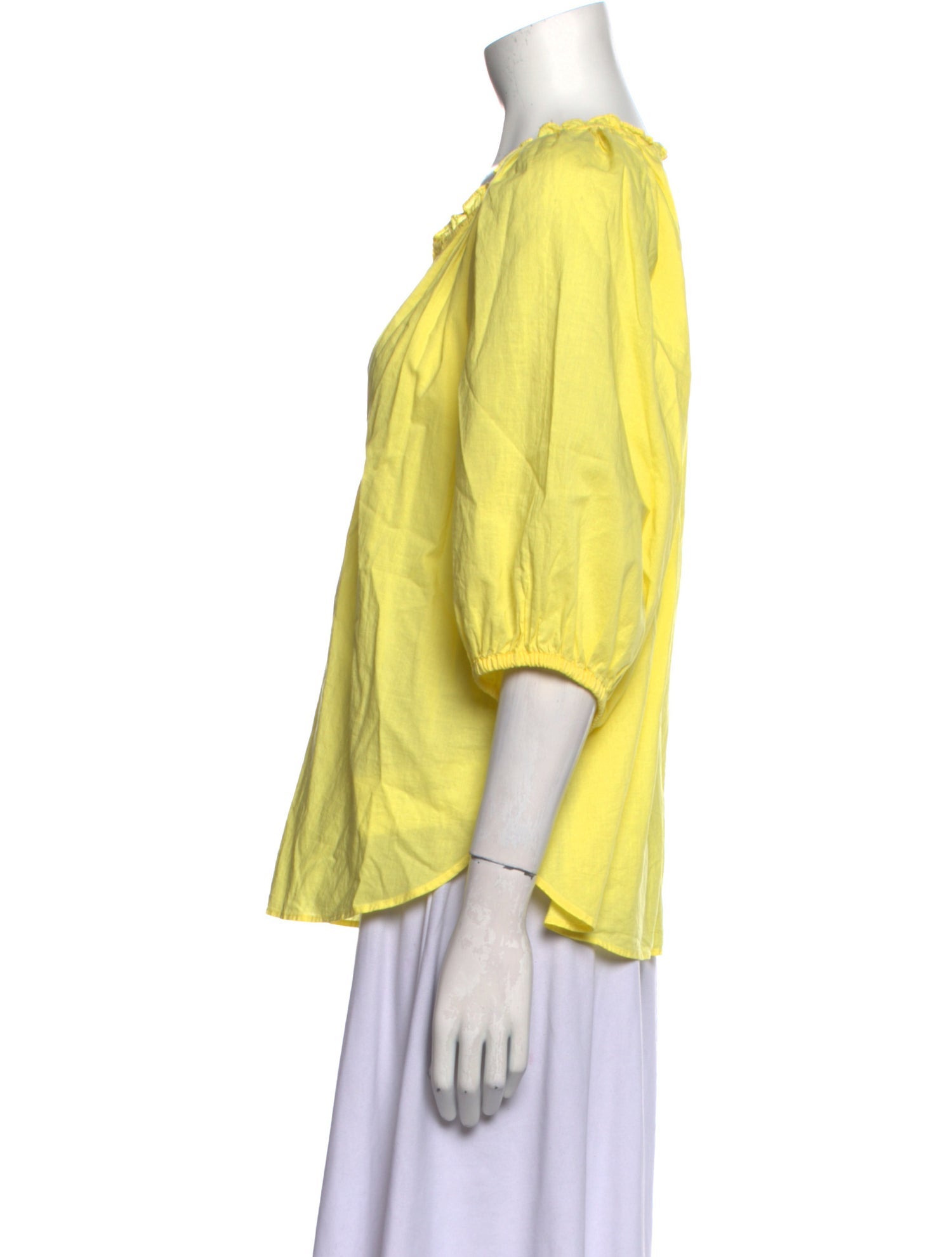 Xirena V-Neck Three-Quarter Sleeve Blouse