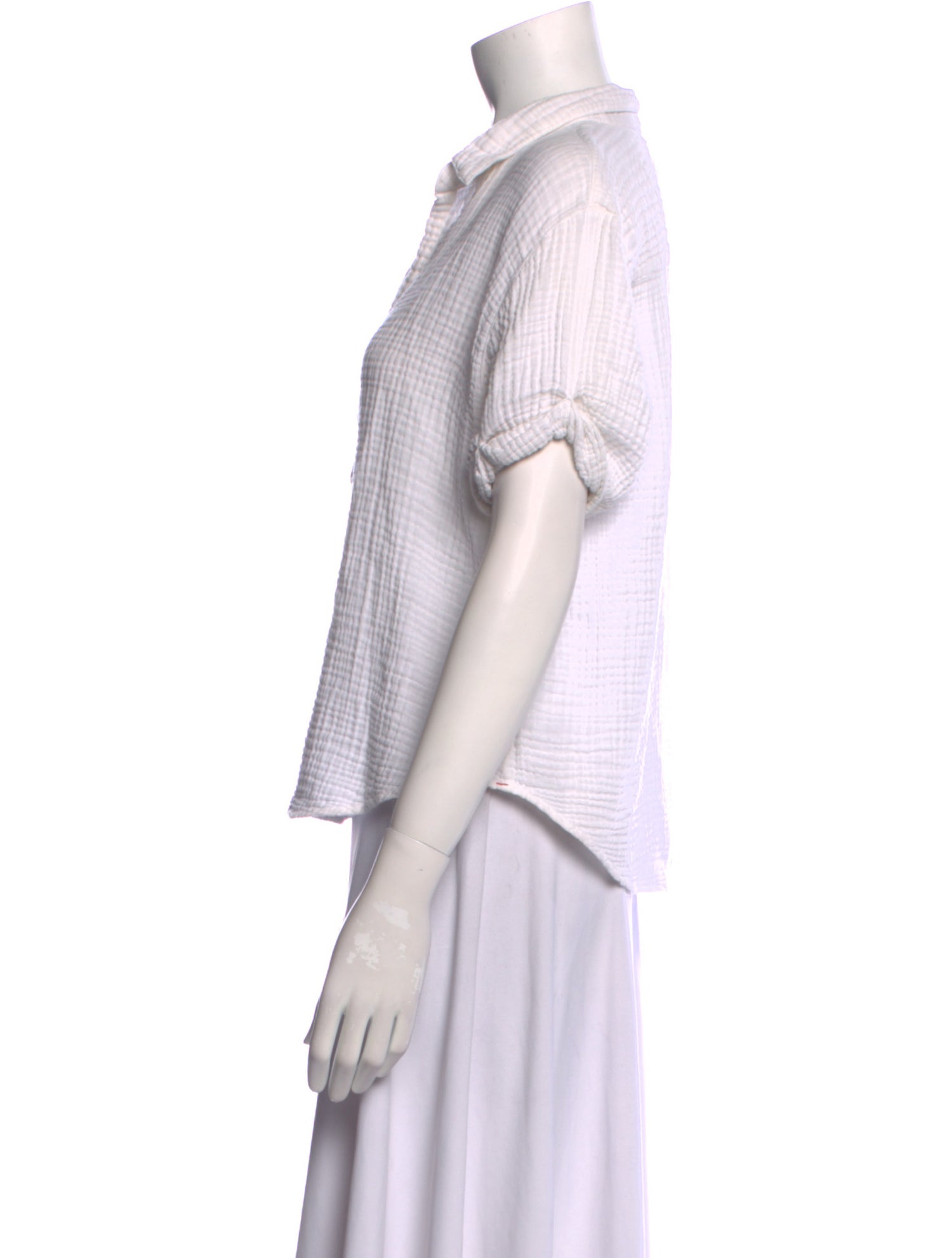 Xirena V-Neck Short Sleeve Blouse