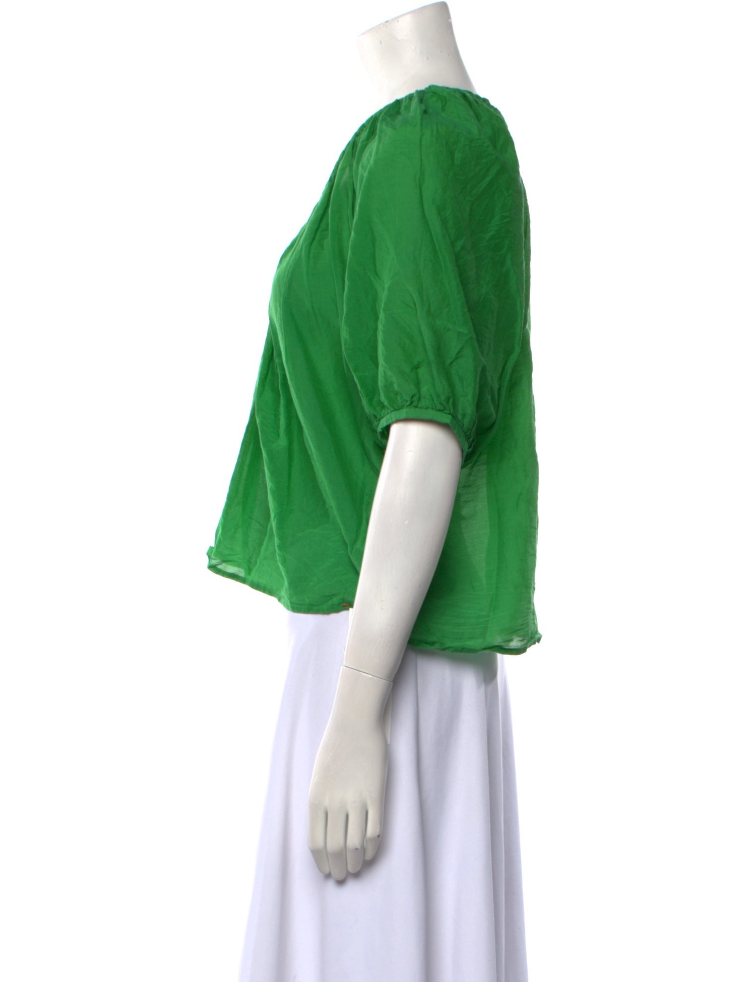 Xirena V-Neck Short Sleeve Crop Top