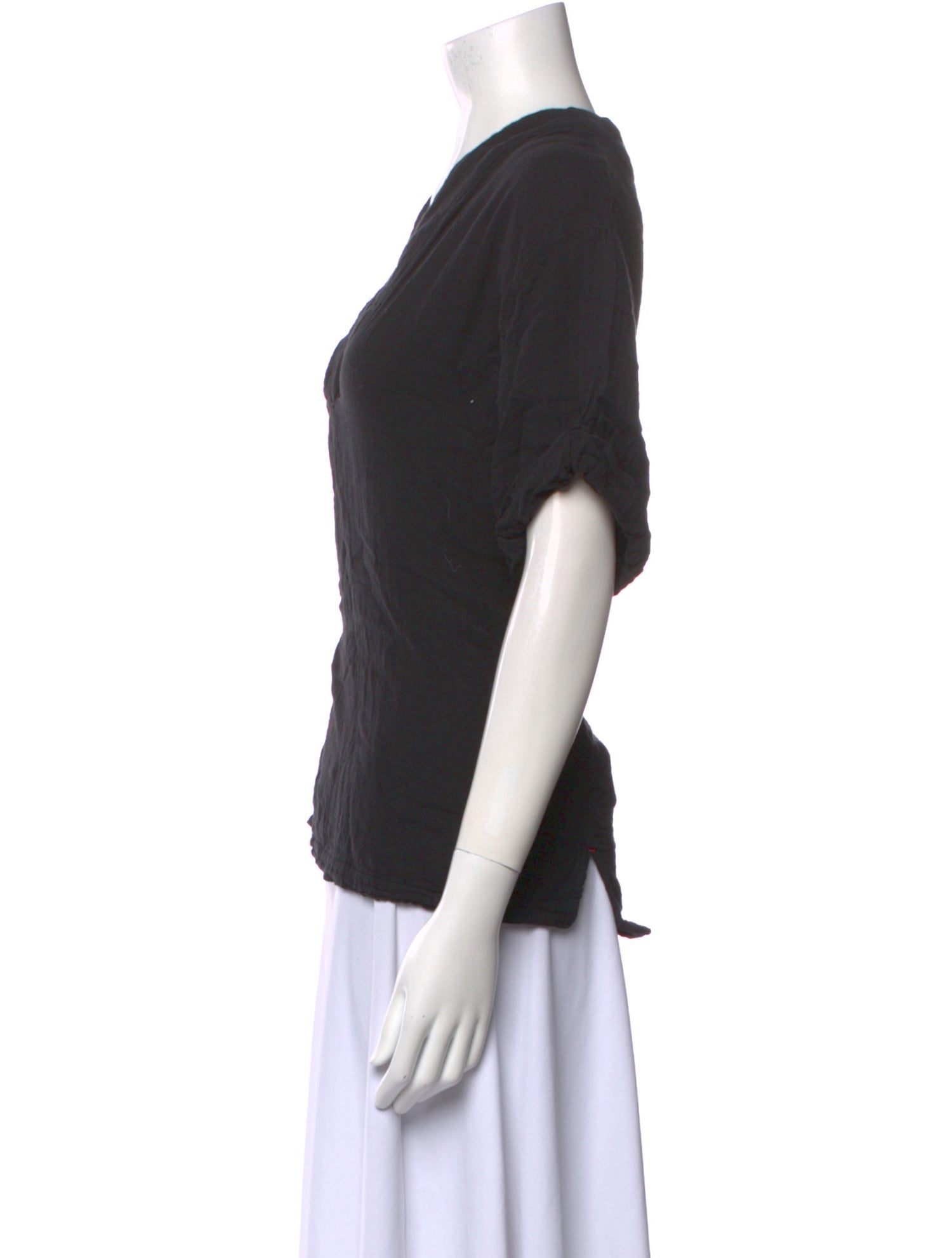 Xirena V-Neck Short Sleeve Top