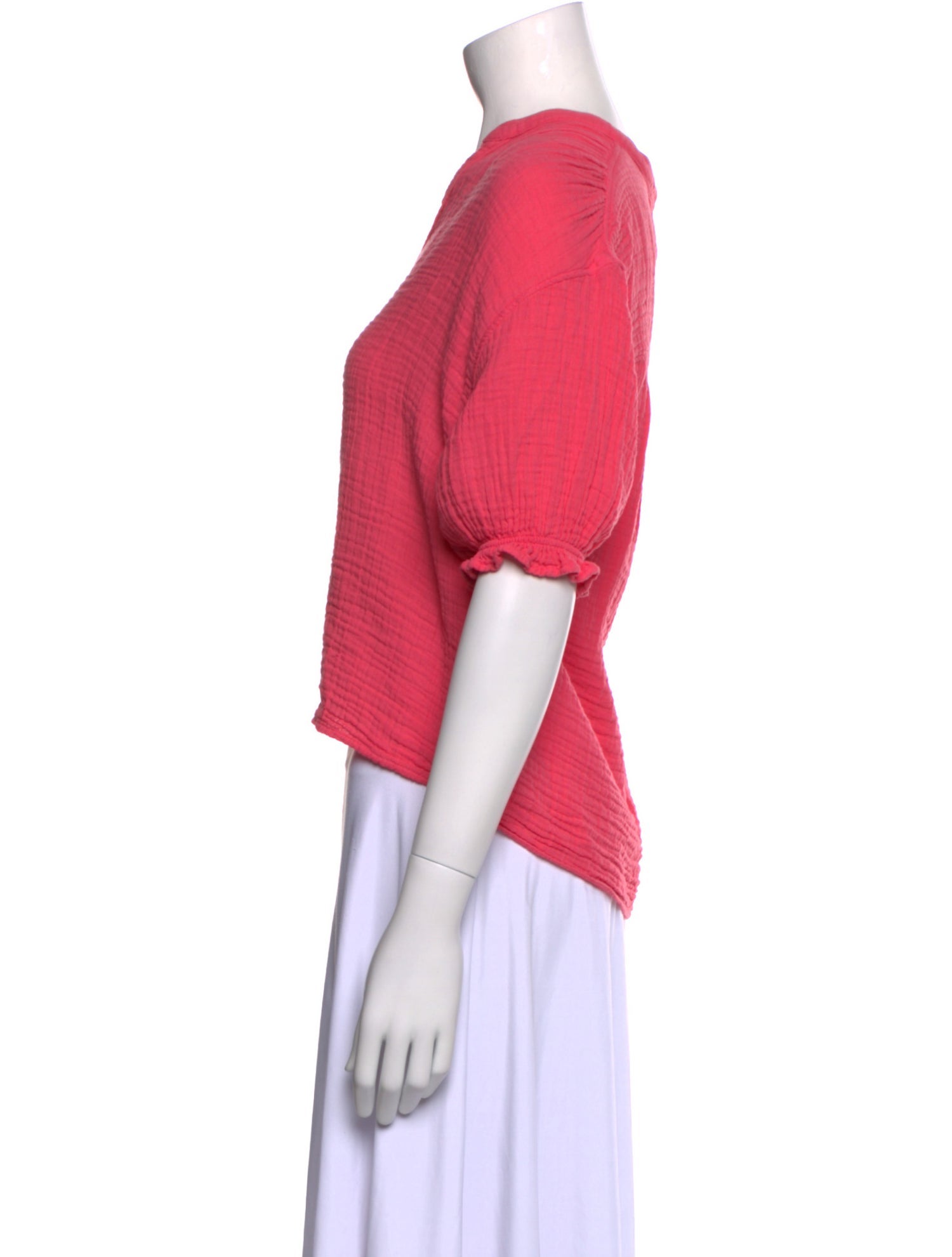 Xirena V-Neck Three-Quarter Sleeve Crop Top