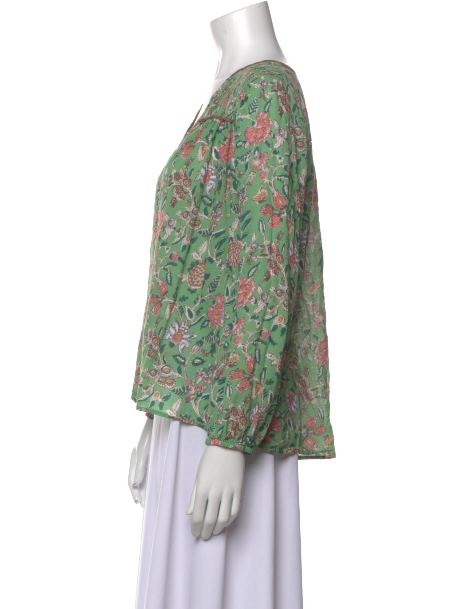 Xirena Floral Print V-Neck Blouse