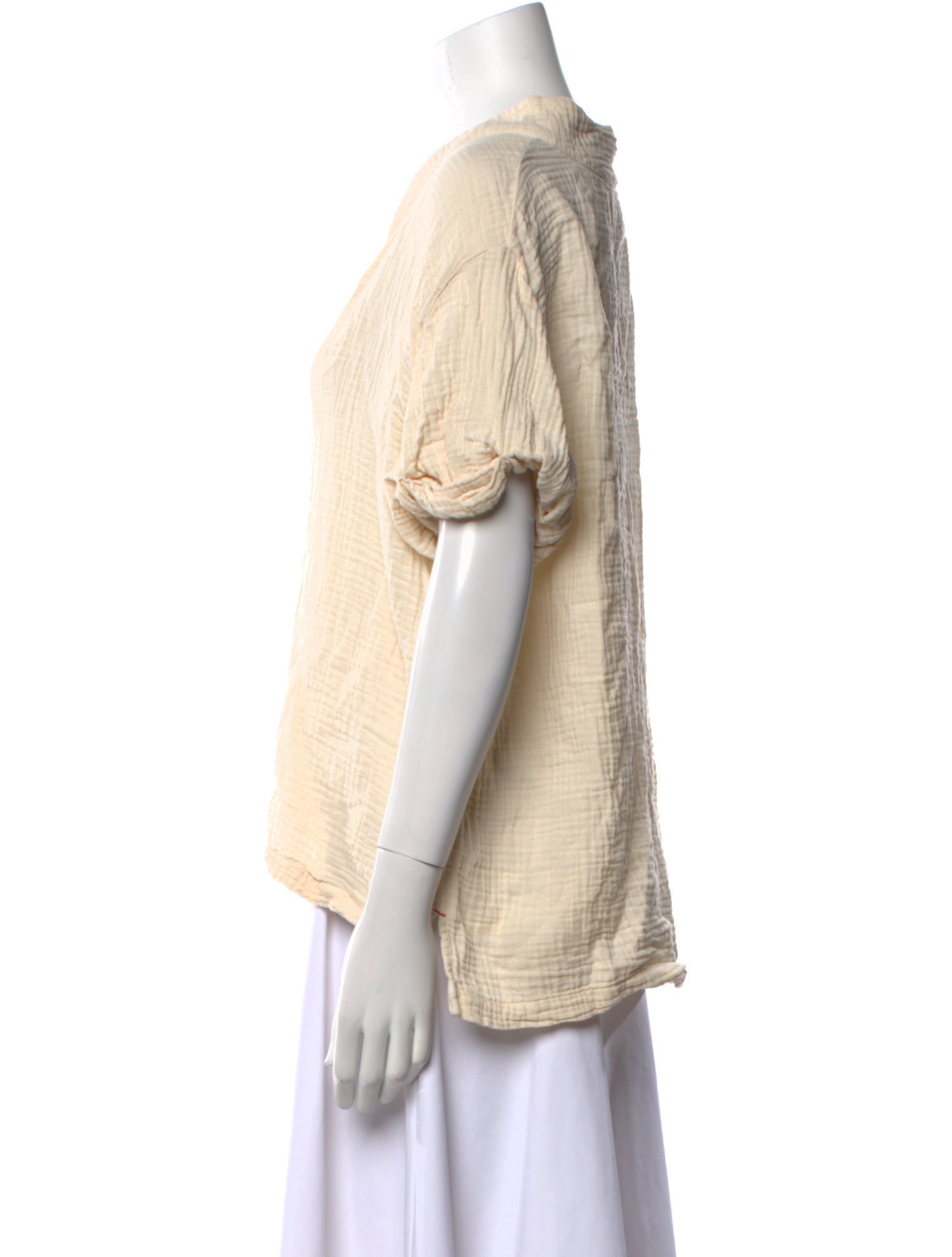 Xirena V-Neck Short Sleeve Blouse