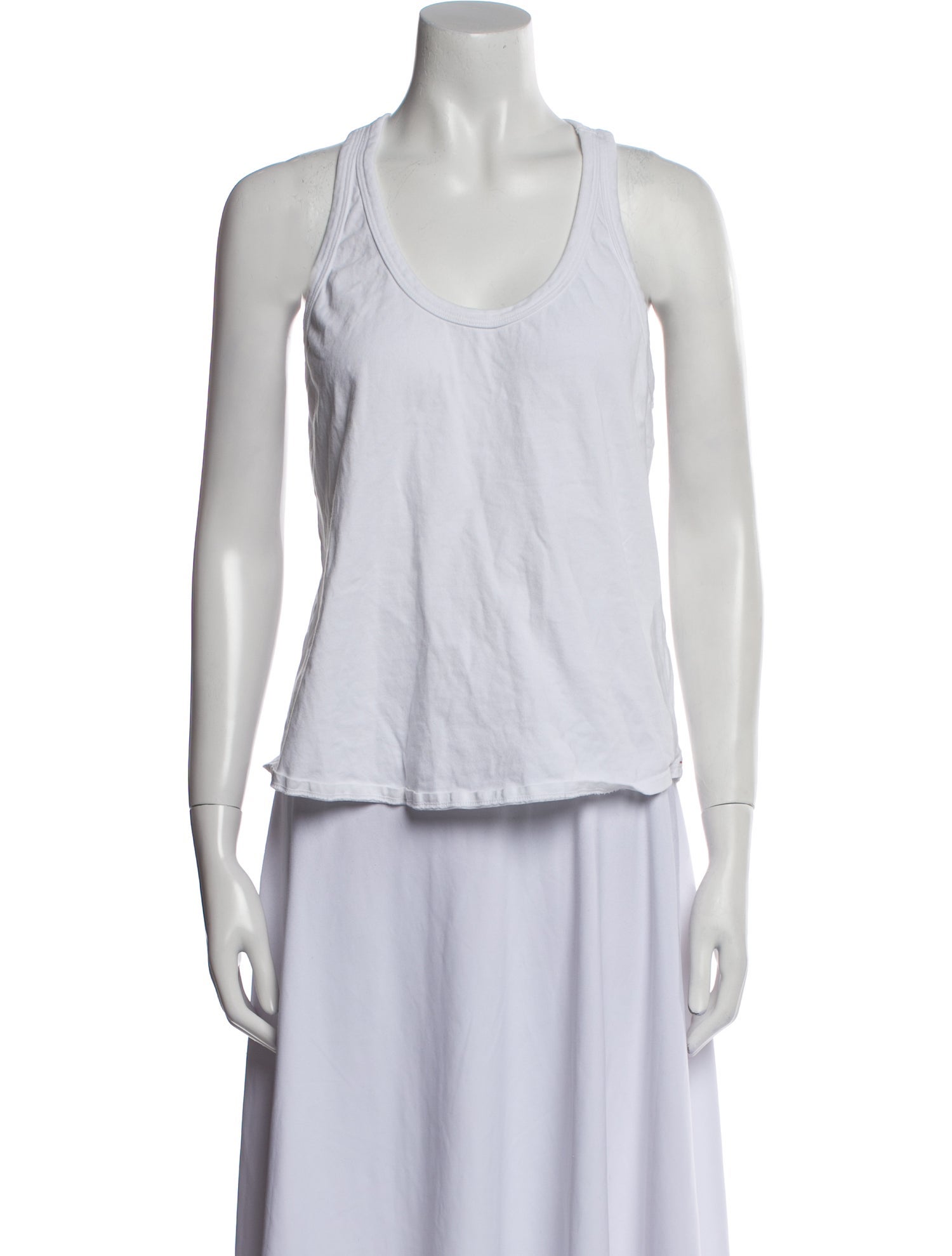 Xirena Scoop Neck Sleeveless Top