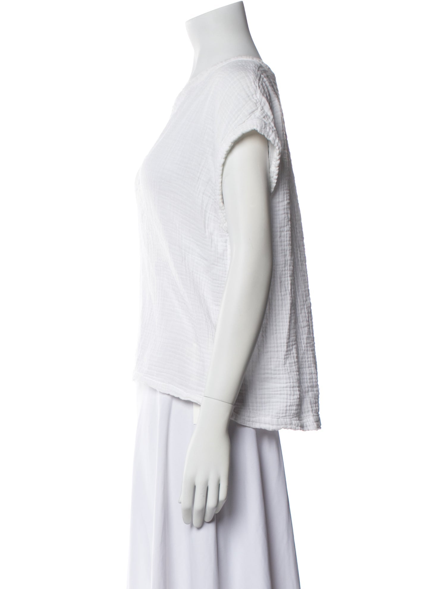 Xirena V-Neck Short Sleeve T-Shirt