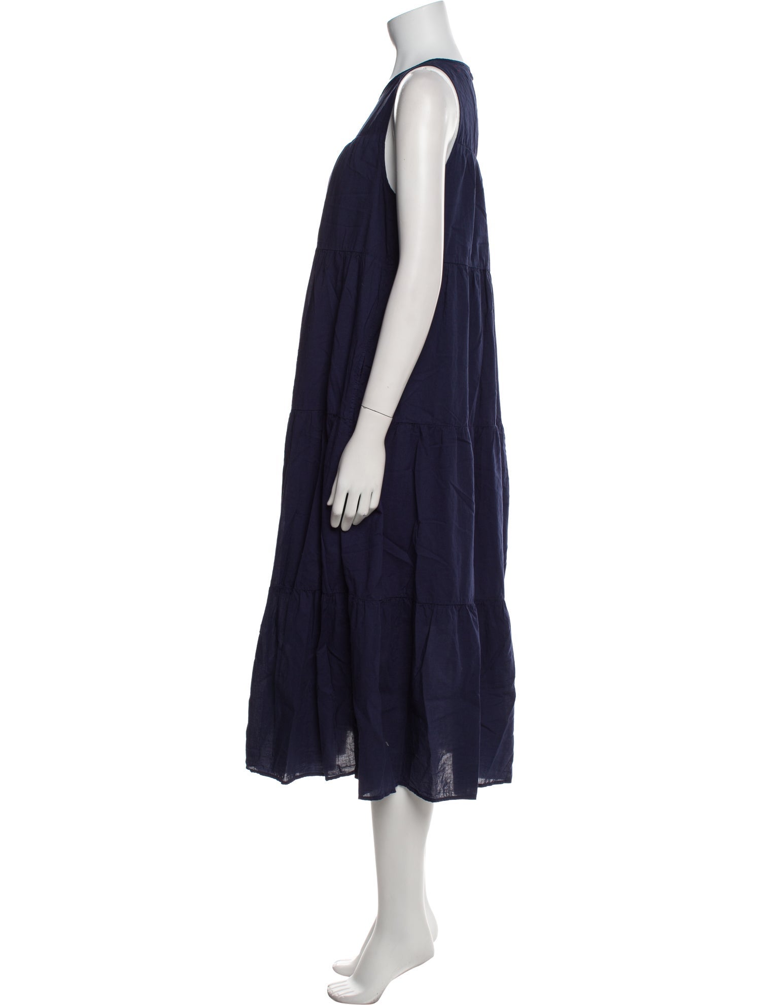 Xirena Scoop Neck Midi Length Dress