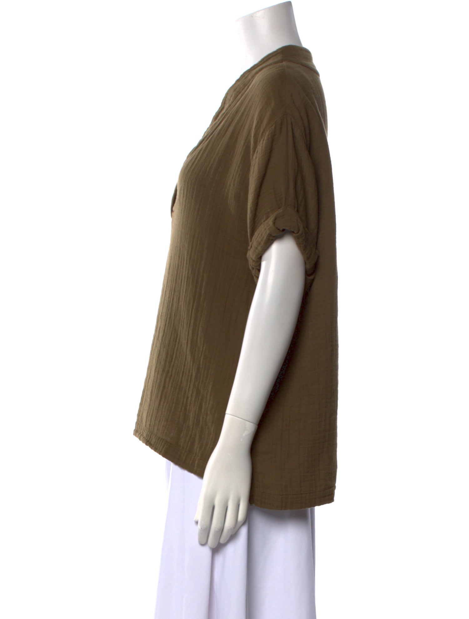 Xirena V-Neck Short Sleeve Blouse