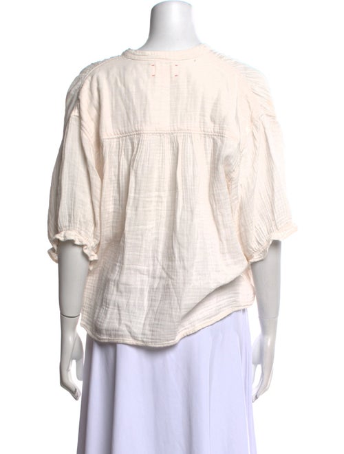 Xirena V-Neck Three-Quarter Sleeve Crop Top