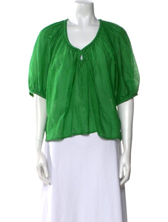 Xirena V-Neck Short Sleeve Crop Top