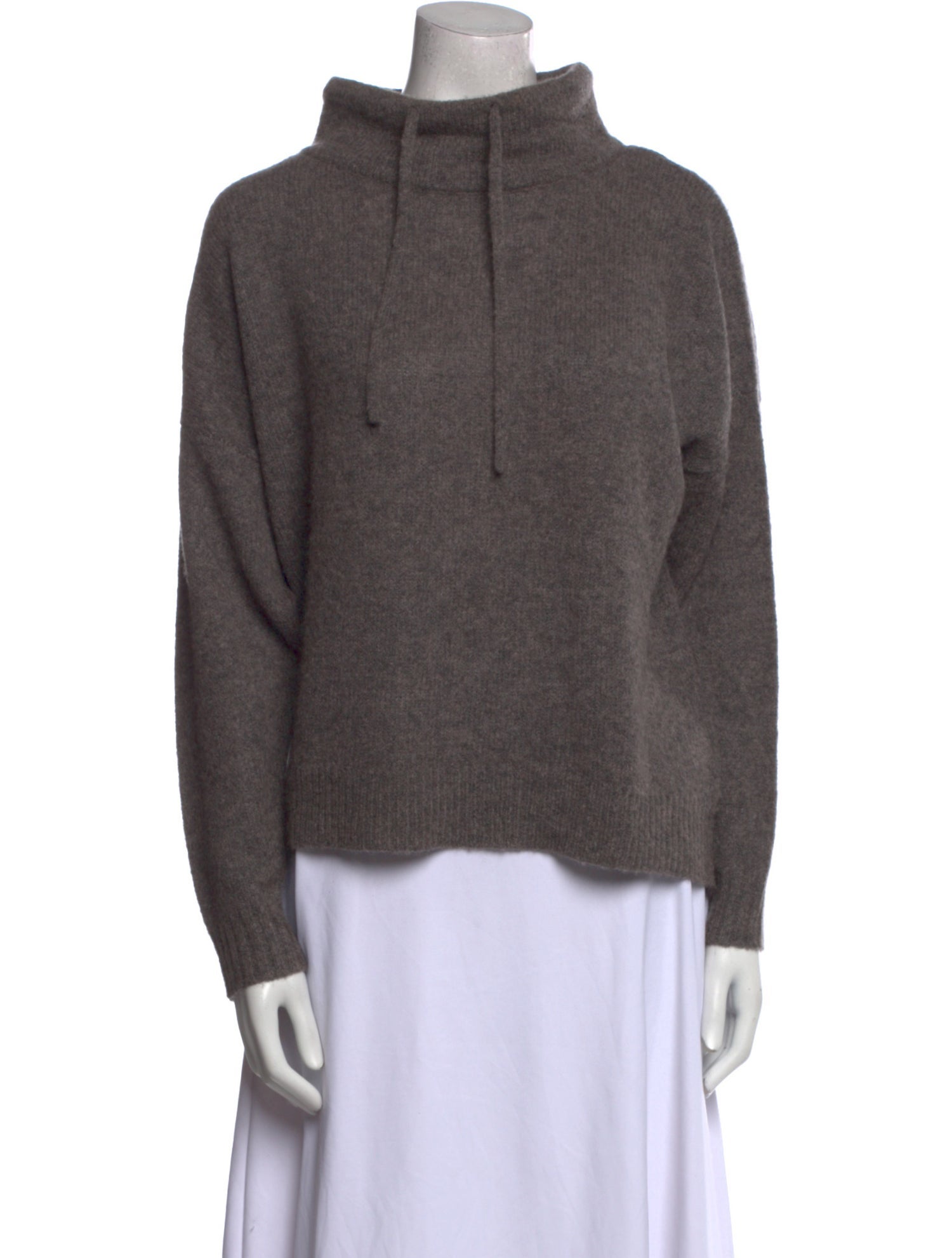 Xirena Cashmere Turtleneck Sweater