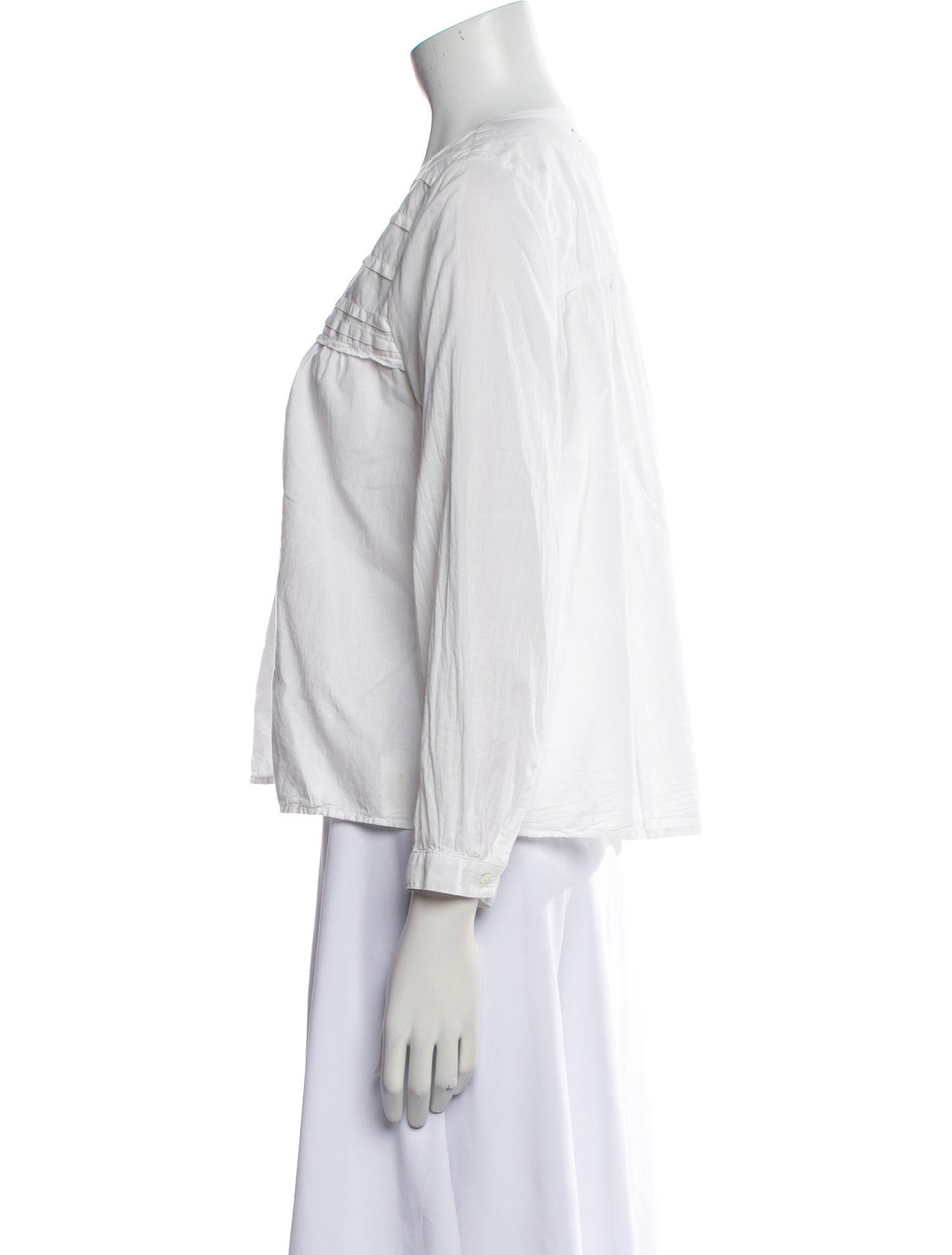 Xirena V-Neck Three-Quarter Sleeve Blouse