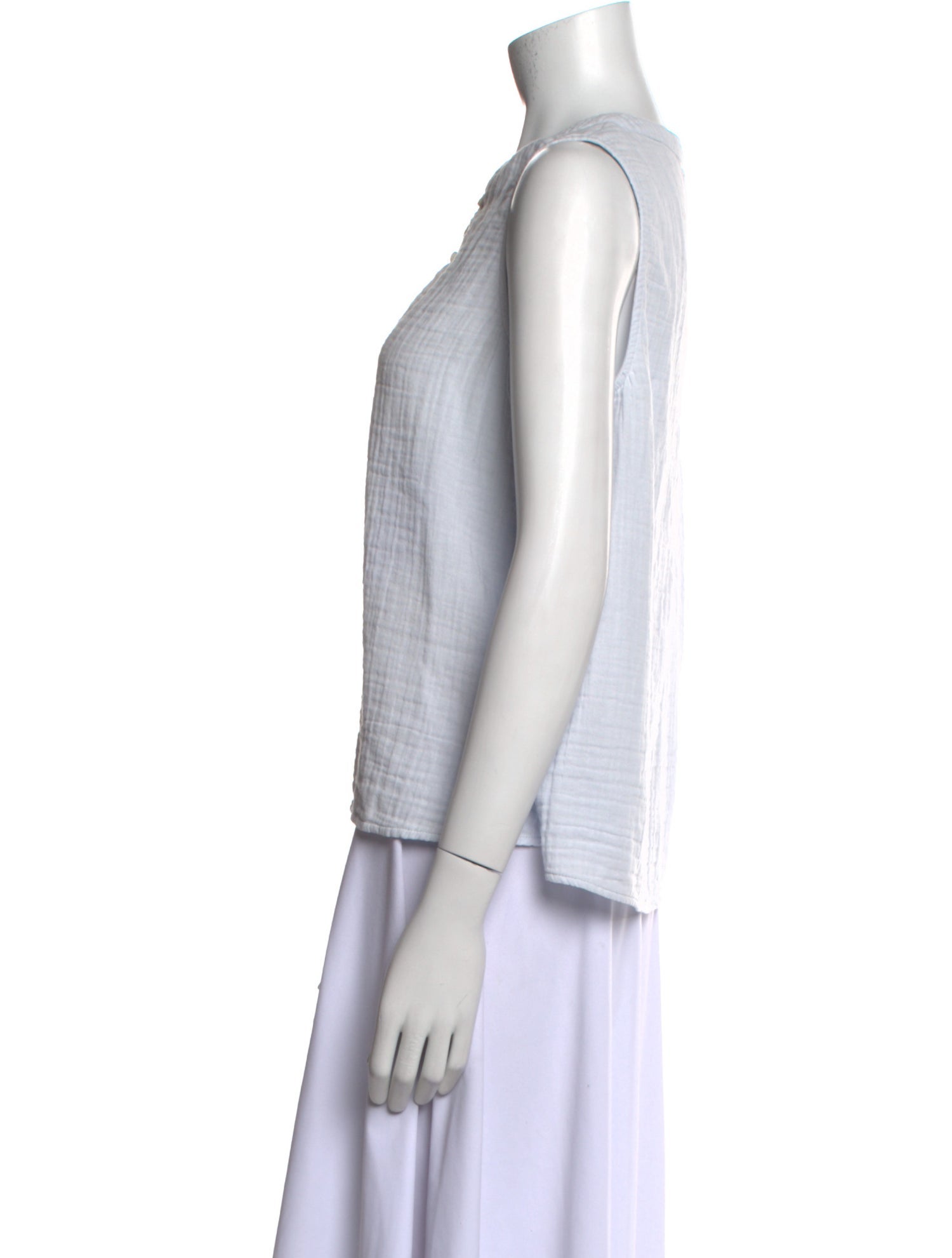 Xirena V-Neck Sleeveless Top