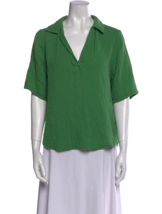 Xirena V-Neck Short Sleeve Blouse