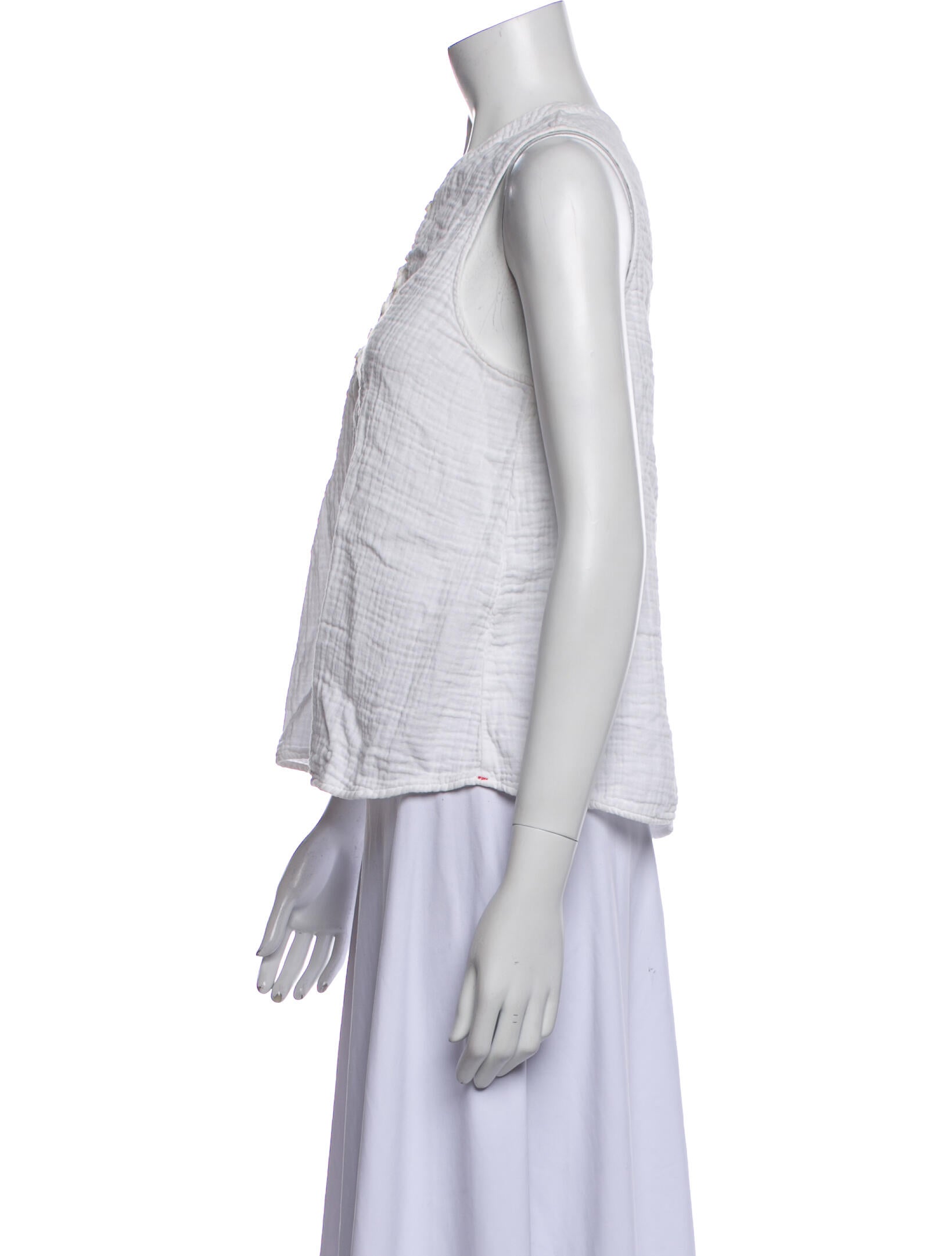 Xirena V-Neck Sleeveless Top