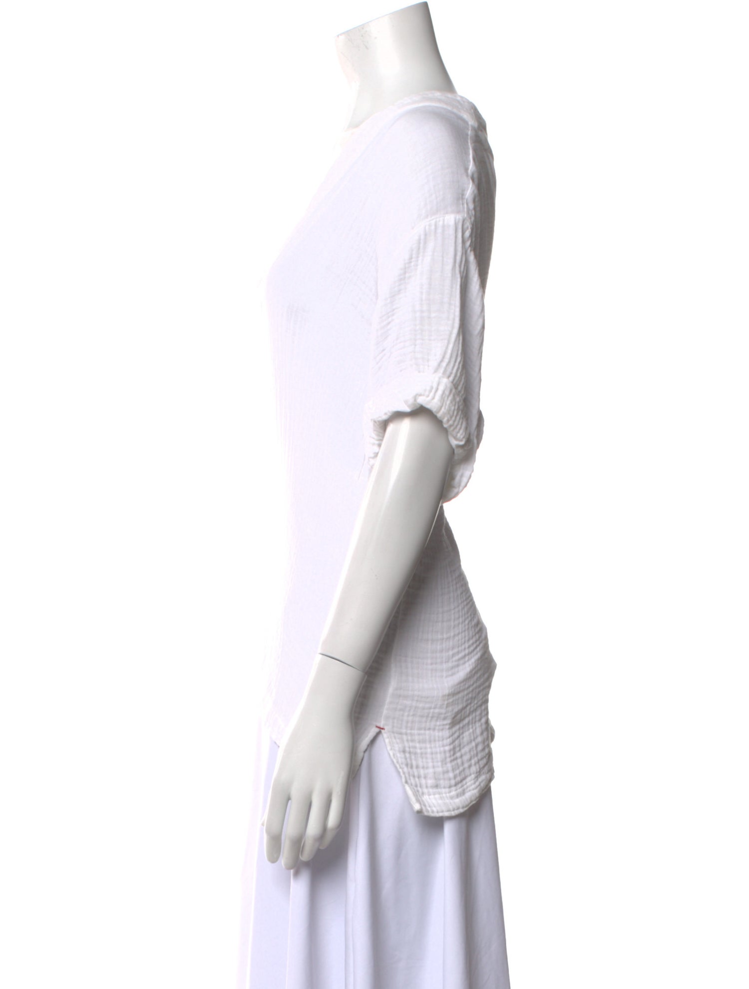 Xirena V-Neck Short Sleeve Top