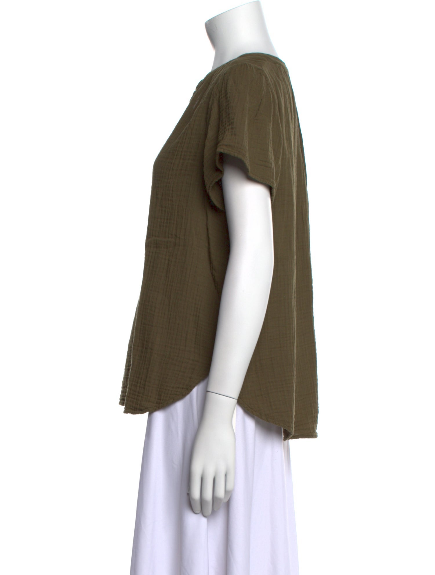 Xirena V-Neck Short Sleeve Blouse