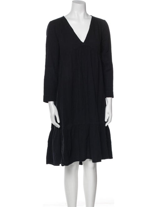 Xirena V-Neck Knee-Length Dress