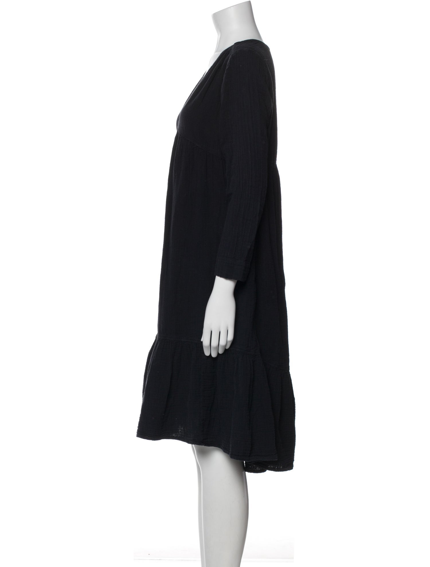 Xirena V-Neck Knee-Length Dress