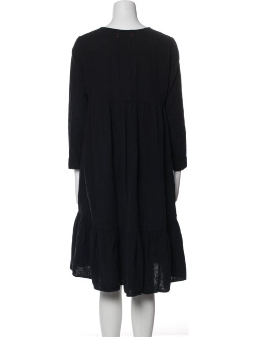 Xirena V-Neck Knee-Length Dress