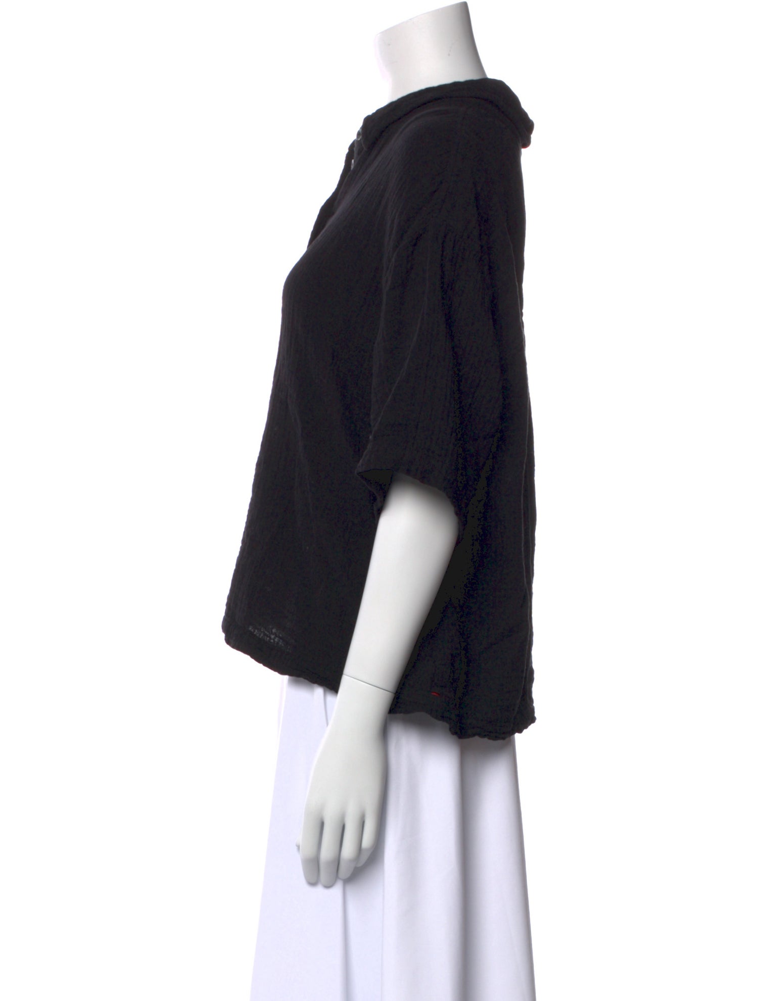 Xirena Three-Quarter Sleeve Button-Up Top