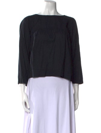 Xirena Scoop Neck Three-Quarter Sleeve Crop Top