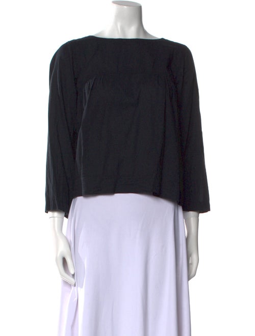 Xirena Scoop Neck Three-Quarter Sleeve Crop Top