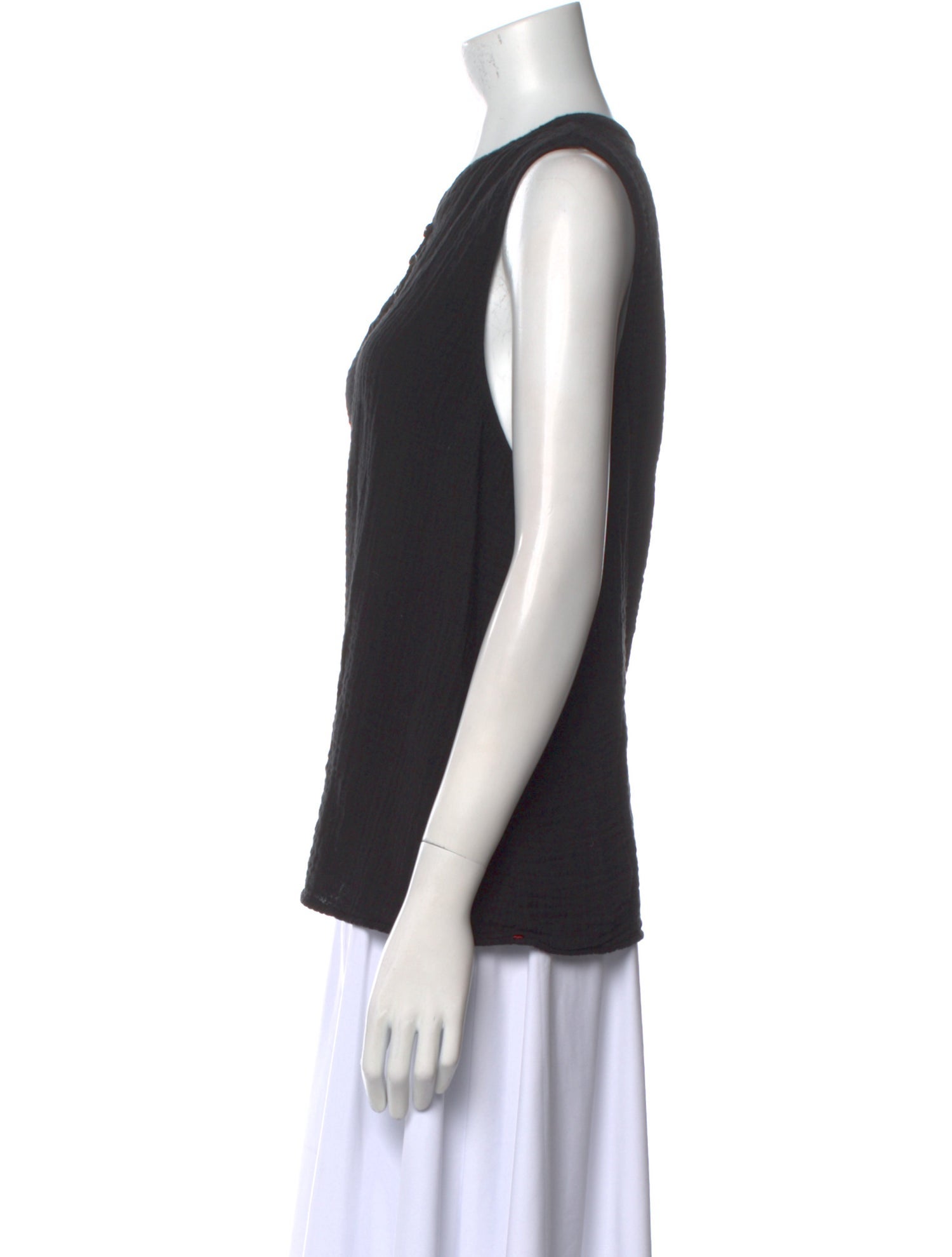 Xirena V-Neck Sleeveless Top