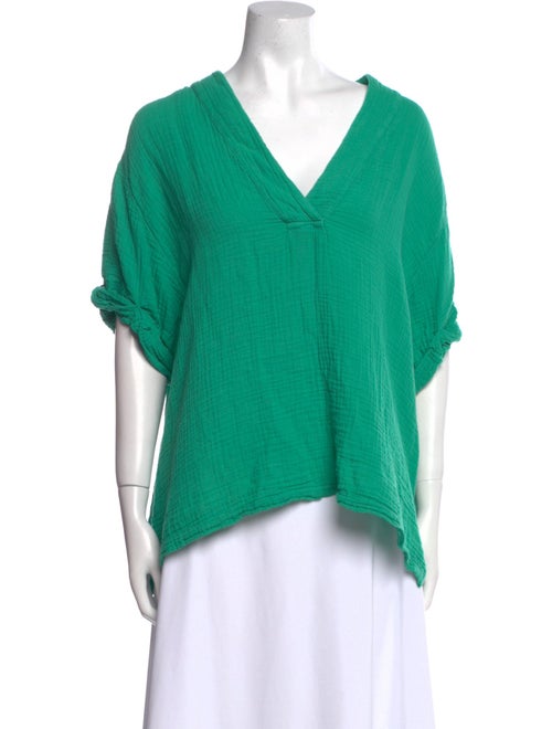 Xirena V-Neck Short Sleeve Blouse