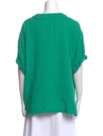 Xirena V-Neck Short Sleeve Blouse