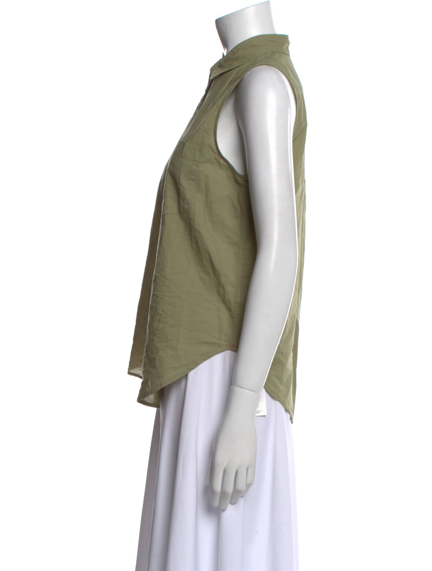 Xirena Sleeveless Button-Up Top