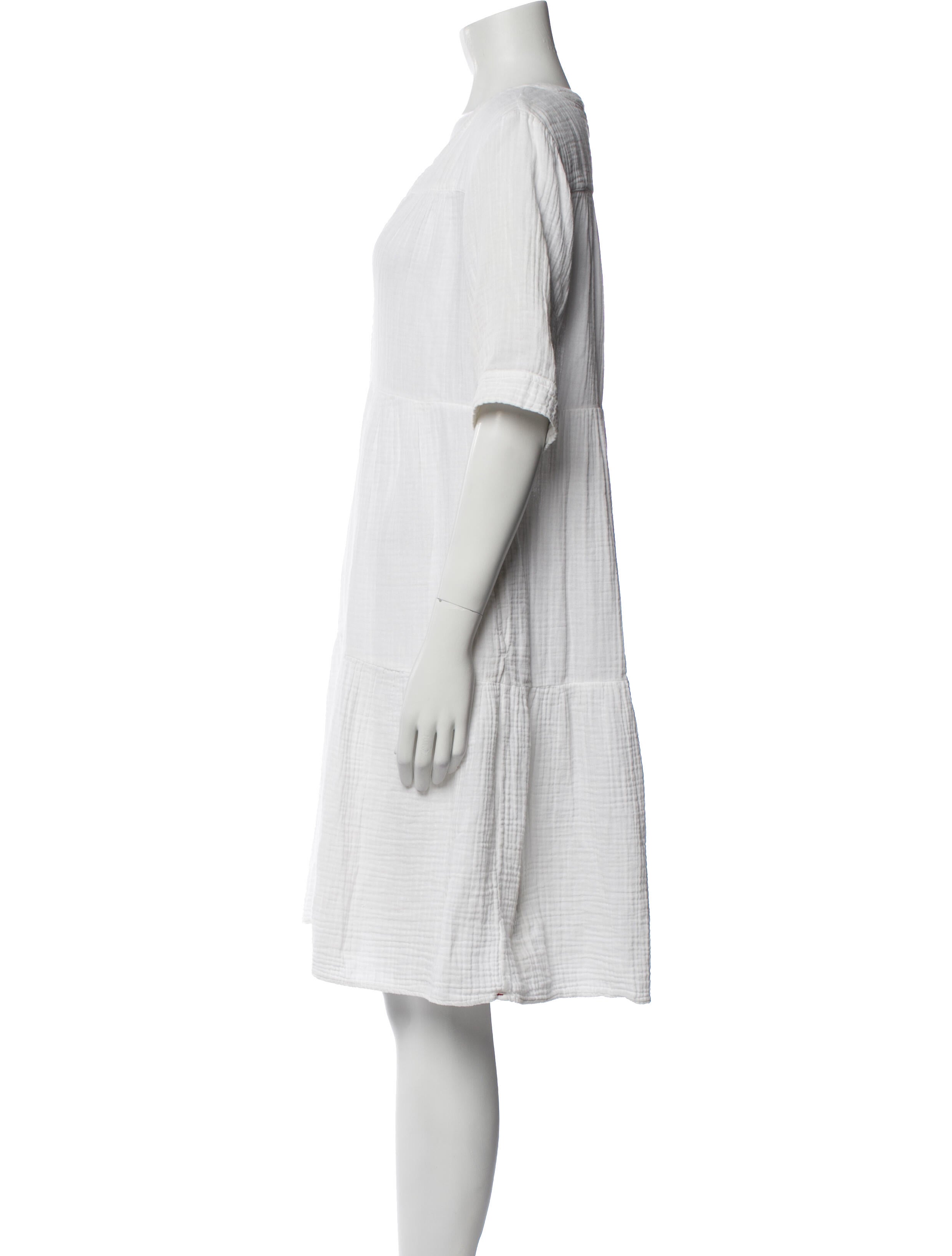 Xirena V-Neck Knee-Length Dress