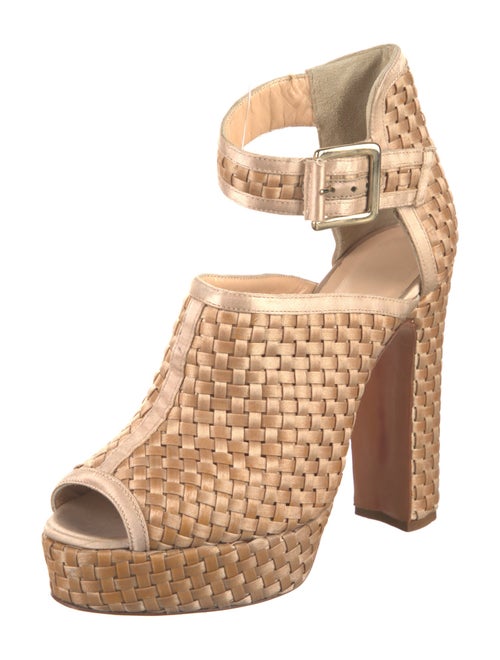 Bionda Castana Animal Print D'Orsay Pumps