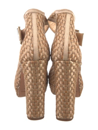 Bionda Castana Animal Print D'Orsay Pumps