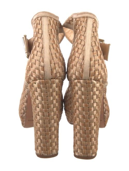 Bionda Castana Animal Print D'Orsay Pumps