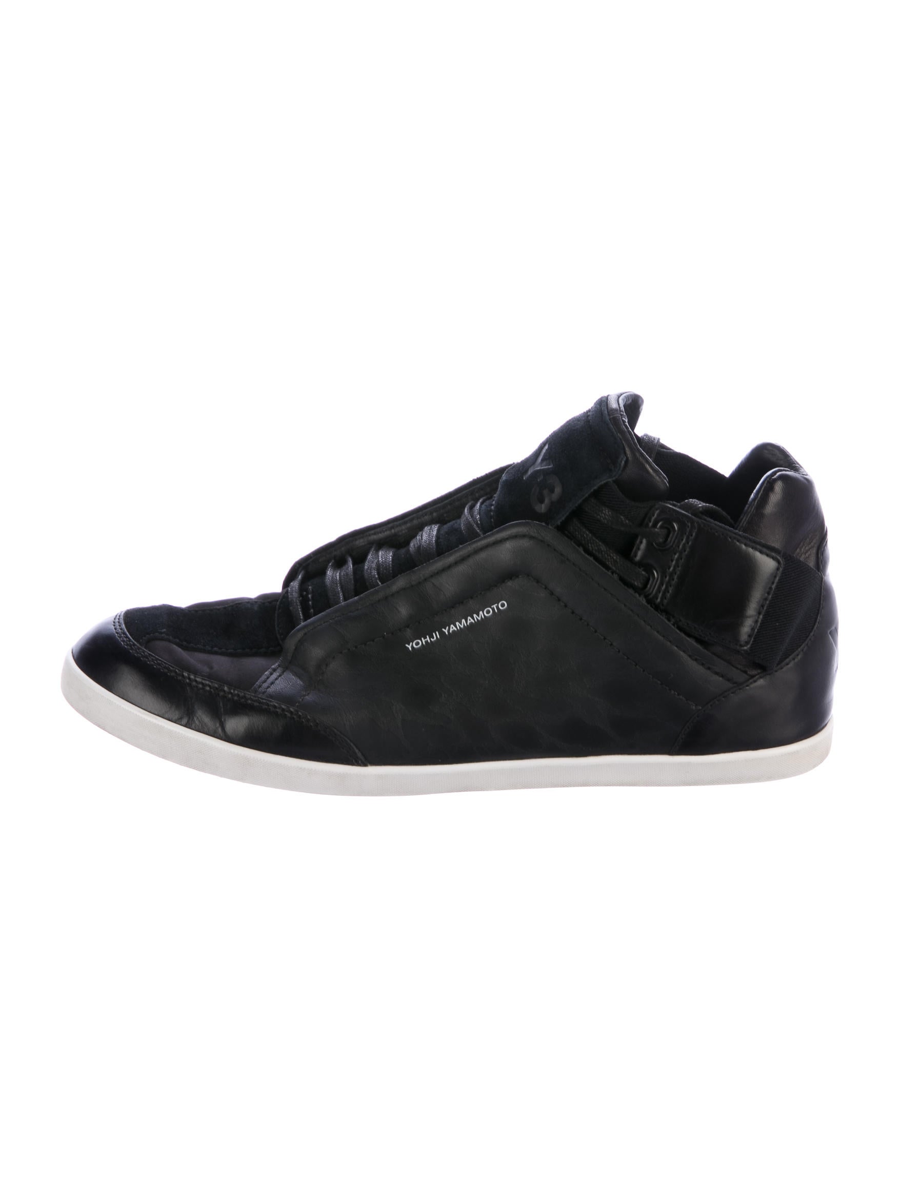 leather low top sneakers y 3 leather low top sneakers shoes wy321388 the realreal leather low top sneakers y 3 leather low top sneakers shoes wy321388 the realreal