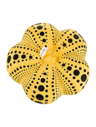 Yayoi Kusama pumkin keychain