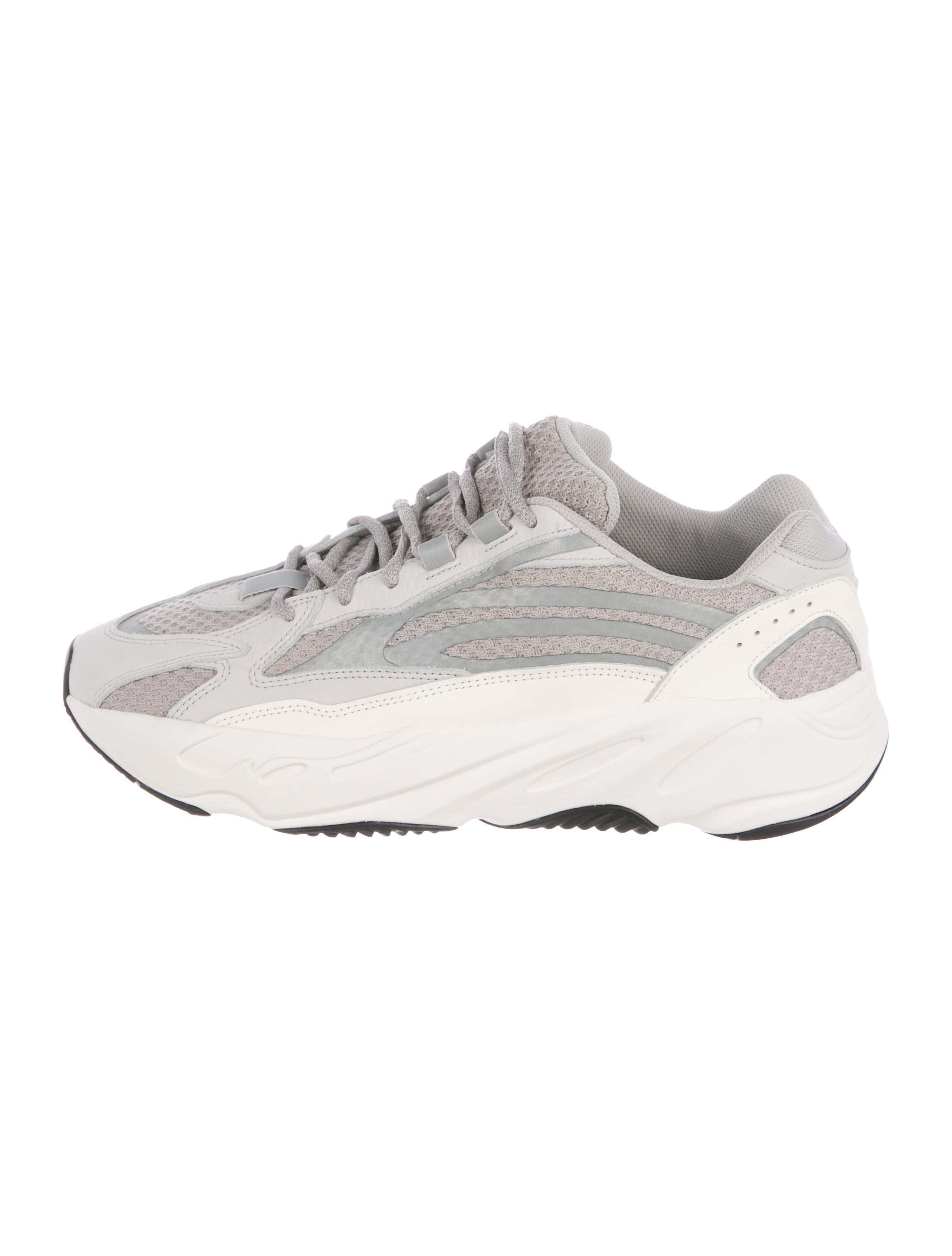 adidas Yeezy Yeezy x adidas 2018 700 V2 Static Sneakers