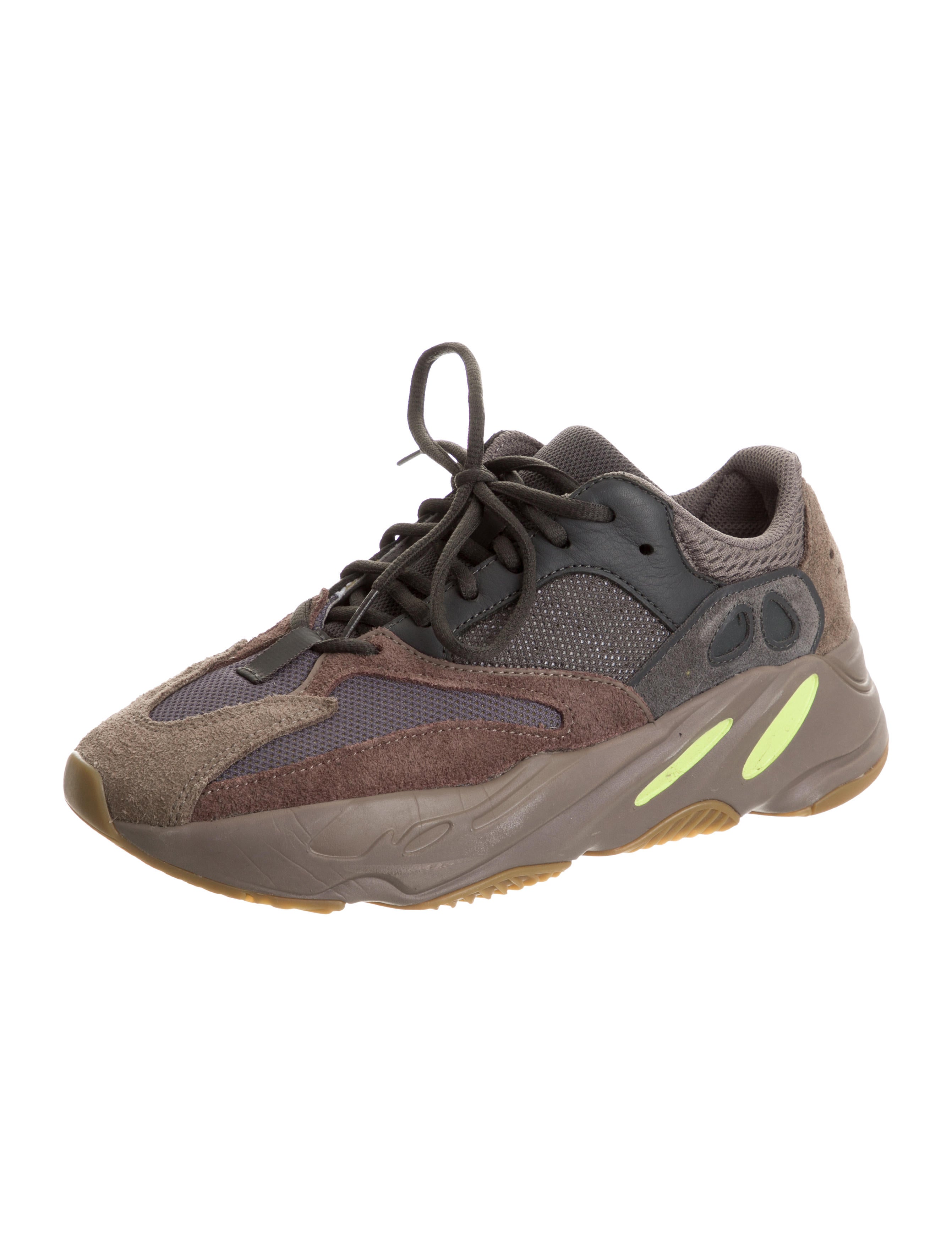 yeezy 700 resale value