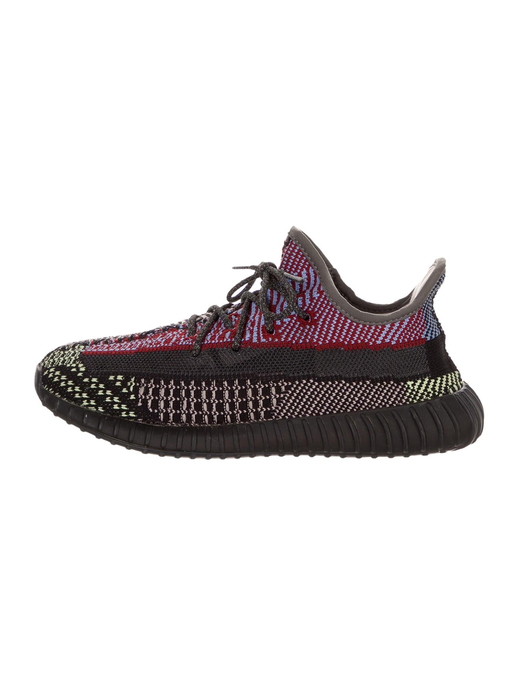 yeezy shoes boys