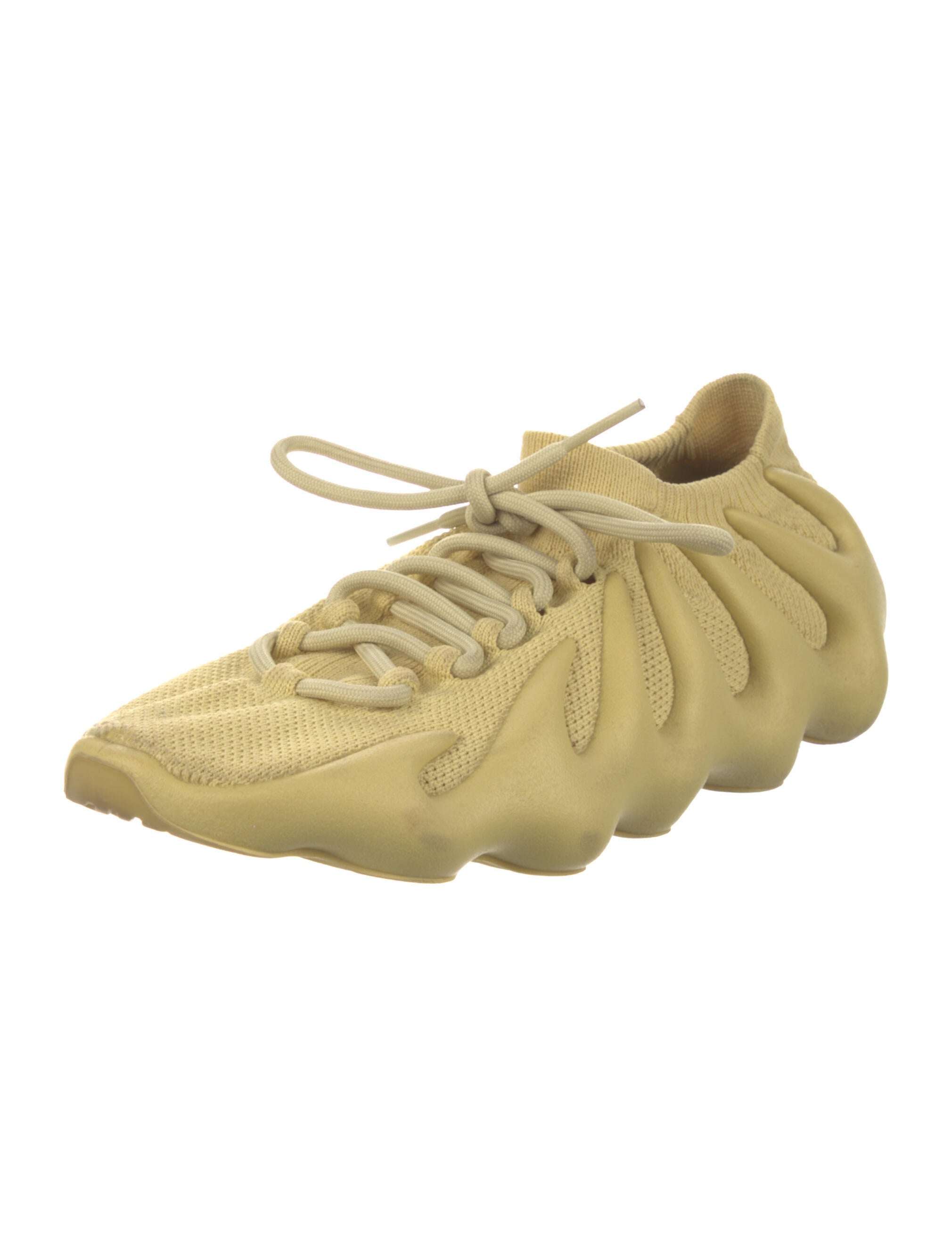 yeezy sulfur on feet