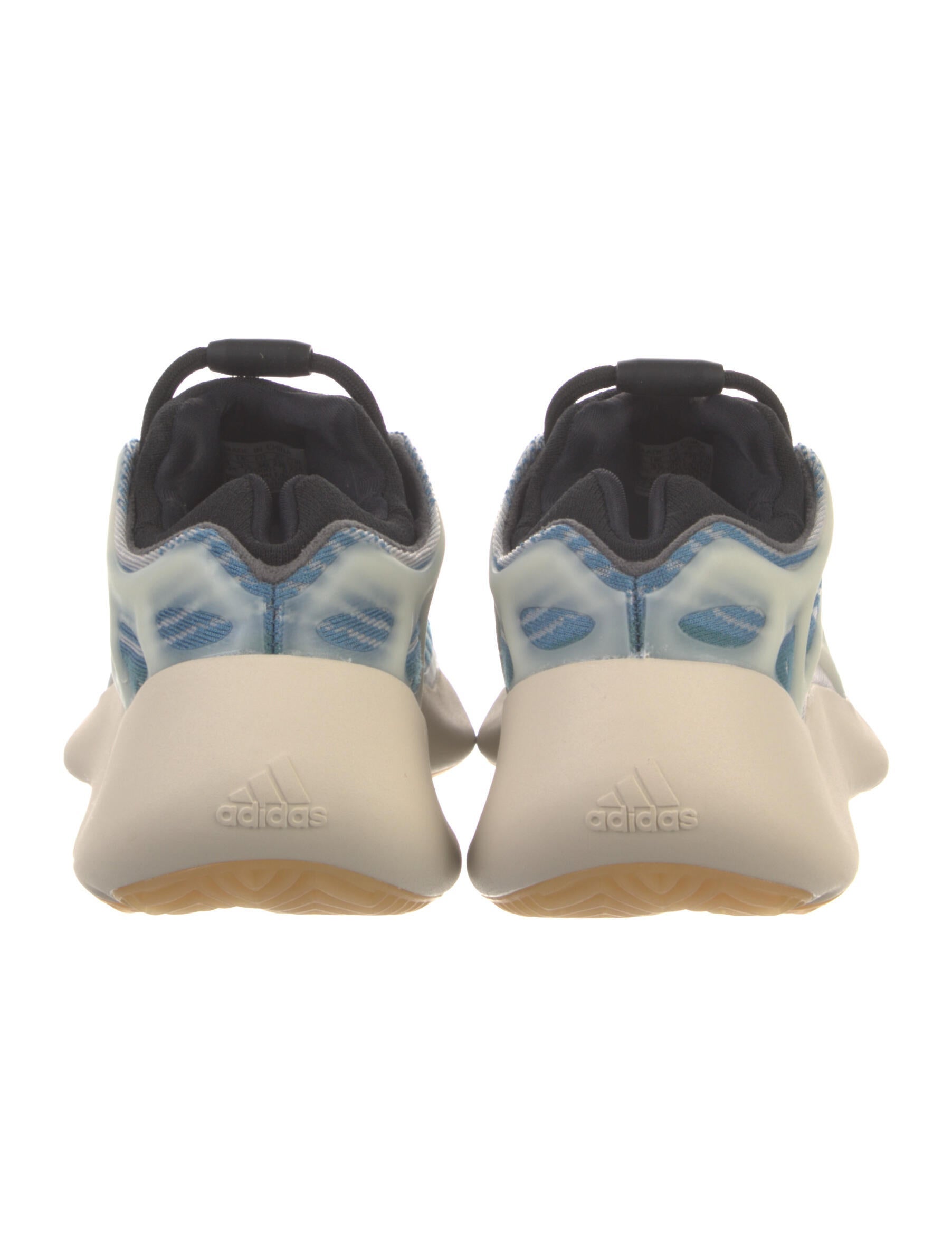 yeezy 700 v3 kyanite laces