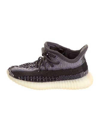 adidas Yeezy Boys' 350 V2 Carbon (Infants)