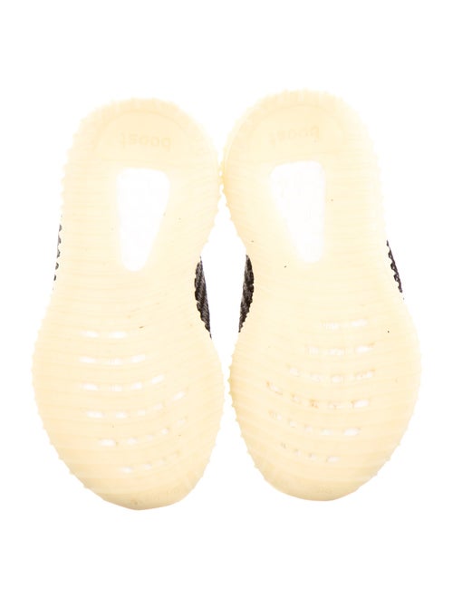 adidas Yeezy Boys' 350 V2 Carbon (Infants)