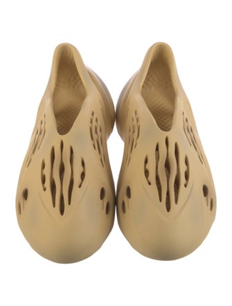 adidas Yeezy Desert Sand Foam Runner Rubber Sandals