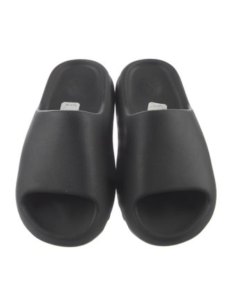 adidas Yeezy Onyx Slide Rubber Slides