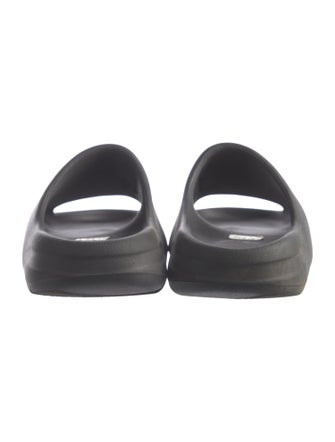 adidas Yeezy Onyx Slide Rubber Slides