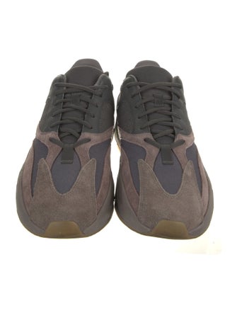 adidas Yeezy Boost 700 'Mauve' Sneakers